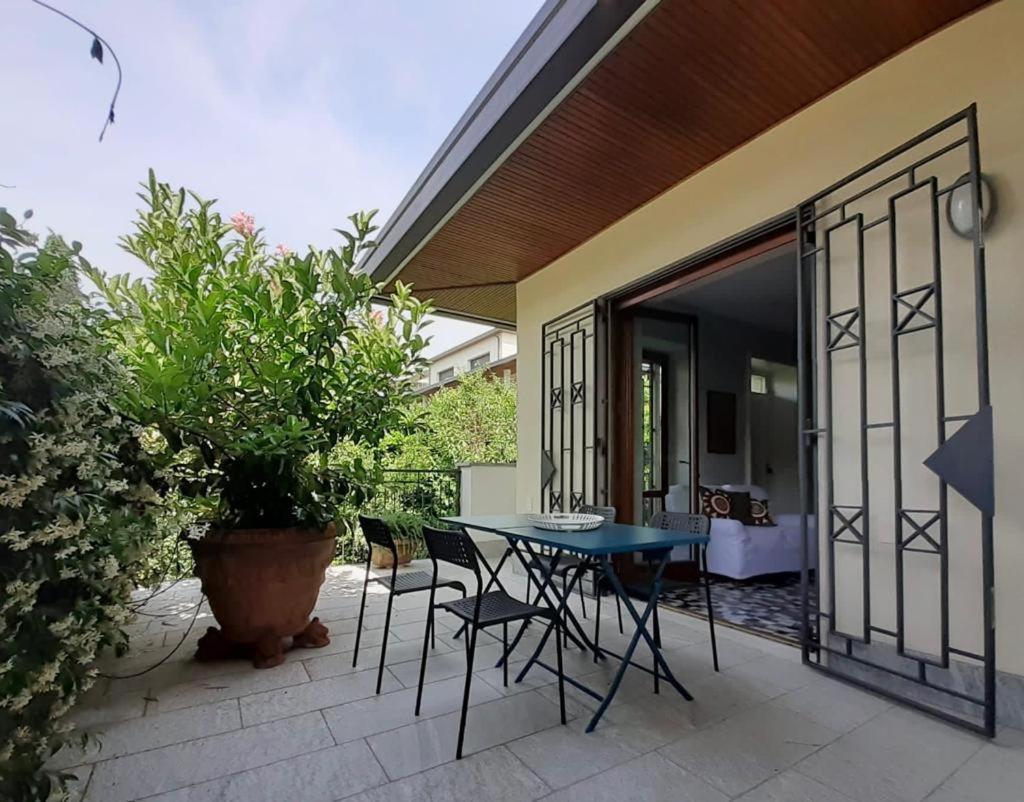 Maison Montello Varese Exteriör bild