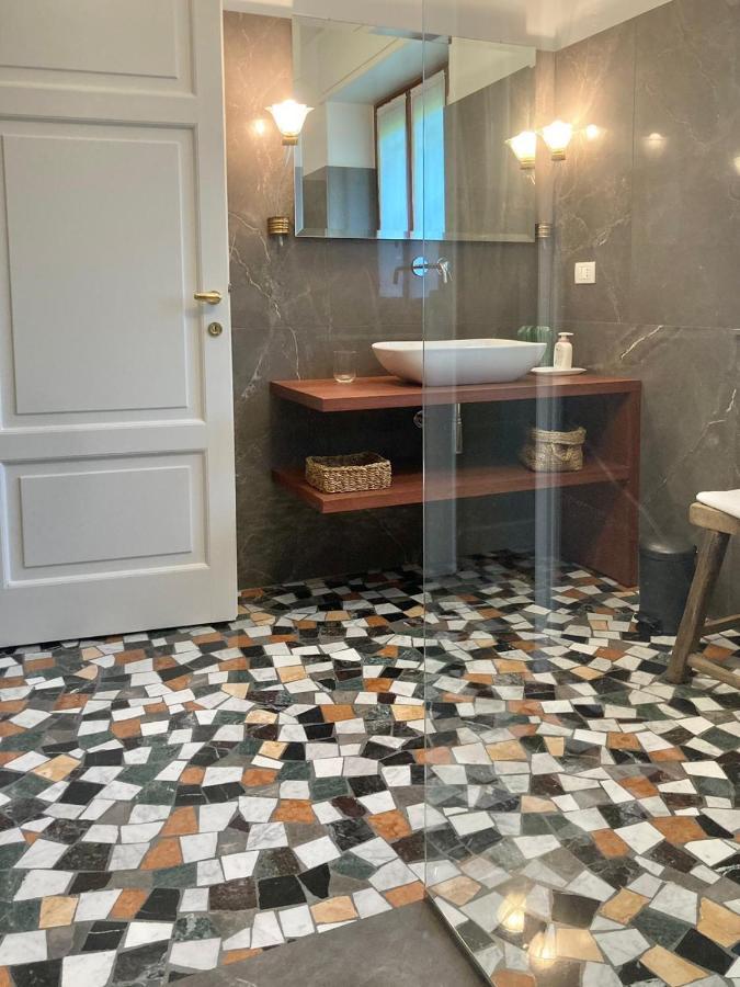 Maison Montello Varese Exteriör bild